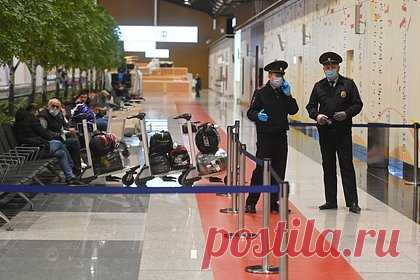 В МИД Германии прокомментировали задержание немца в Петербурге. Генконсульство Германии в Санкт-Петербурге проинформировано о задержании гражданина страны за провоз мармеладных мишек с содержанием наркотика. Об этом заявил представитель министерства иностранных дел Кристофер Бургер в ходе брифинга правительства. Он добавил, что подозреваемый получает всю необходимую поддержку.