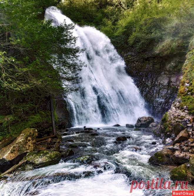 Фото: Водопад Ирина. Фотограф Сергей Поспелов. Панорама - Фотосайт Расфокус.ру
