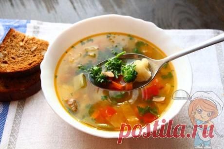 Овощной суп без мяса с грибами и помидорами черри