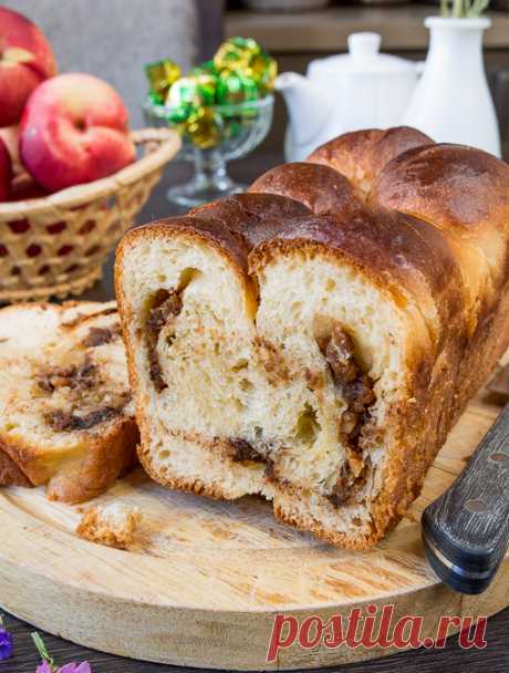 Булка с арахисом и шоколадом на Вкусном Блоге Булок много не бывает 🙂 Хотя нет, бывает – для фигуры так точно. Но мы на время зажмуримся и таки попробуем эту вкусную выпечку 😉 В основе этой выпечки – сдобное дрожжевое тесто. Начинка – арахисовая паста, сам арахис и шоколад. Такая булка – отличный вариант для завтрака с чашкой…