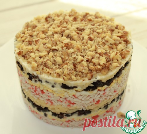 Салат из крабовых палочек с черносливом – кулинарный рецепт