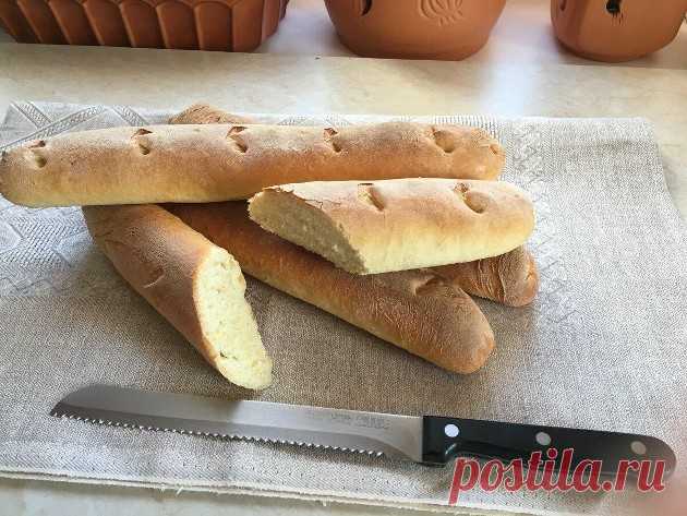 Простой рецепт вкусного багета. Красивый и ароматный, с хрустящей корочкой и нежнейшим мякишем