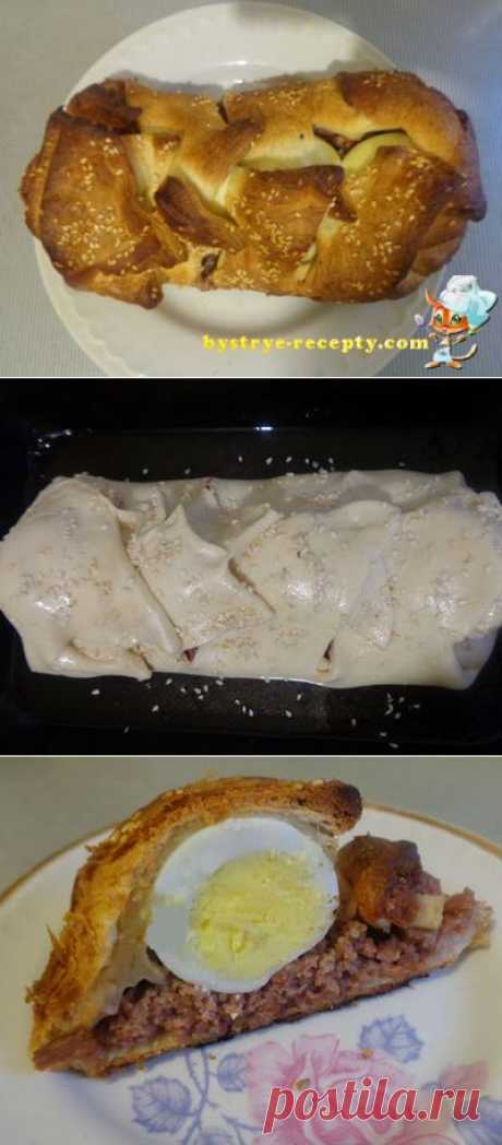 Красивый пирог из мясного фарша с сюрпризом.