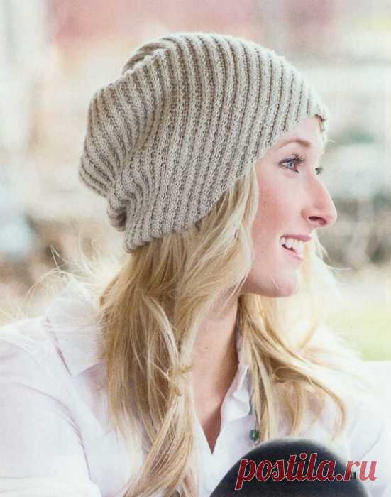 Вязание шапки витым диагональным вязанием.
