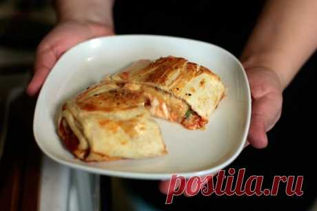 Пицца-рулет - рецепт - как приготовить - ингредиенты, состав, время приготовления - Леди Mail.Ru