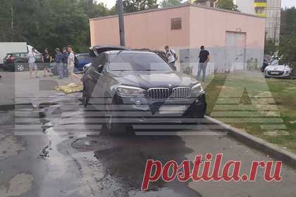 Задержана подозреваемая в поджоге BMW замначальника управления Генштаба. В Москве задержана женщина, которая подозревается в поджоге BMW замначальника управления Генштаба Вооруженных сил России Евгения Секретарева. По данным источников Baza, поджигательница заявила, что она выступает против проведения специальной военной операции на Украине.