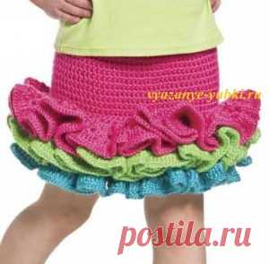 Вязаная юбка для девочки крючком с воланами (описание вязания)