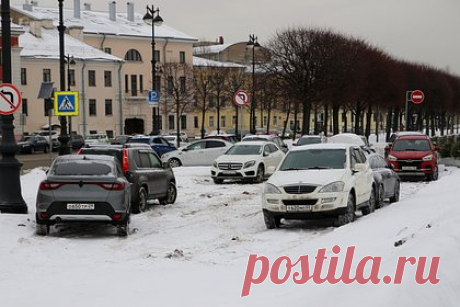 Названа доля проданных подержанных авто со скрученным пробегом в России. В России треть подержанных автомобилей продаются со скрученным пробегом. Такую долю продаж назвали в ассоциации «Российские автомобильные дилеры» (РОАД), пишут «Известия». По информации ассоциации, лидером по самой большой доле транспортных средств со скрученным пробегом стал Краснодарский край
