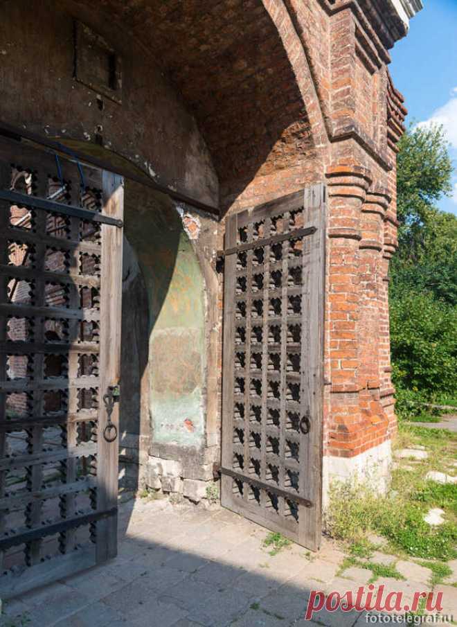 Древняя улица в центре Москвы