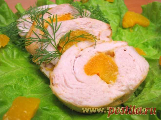 Куриное филе, фаршированное абрикосами и сыром