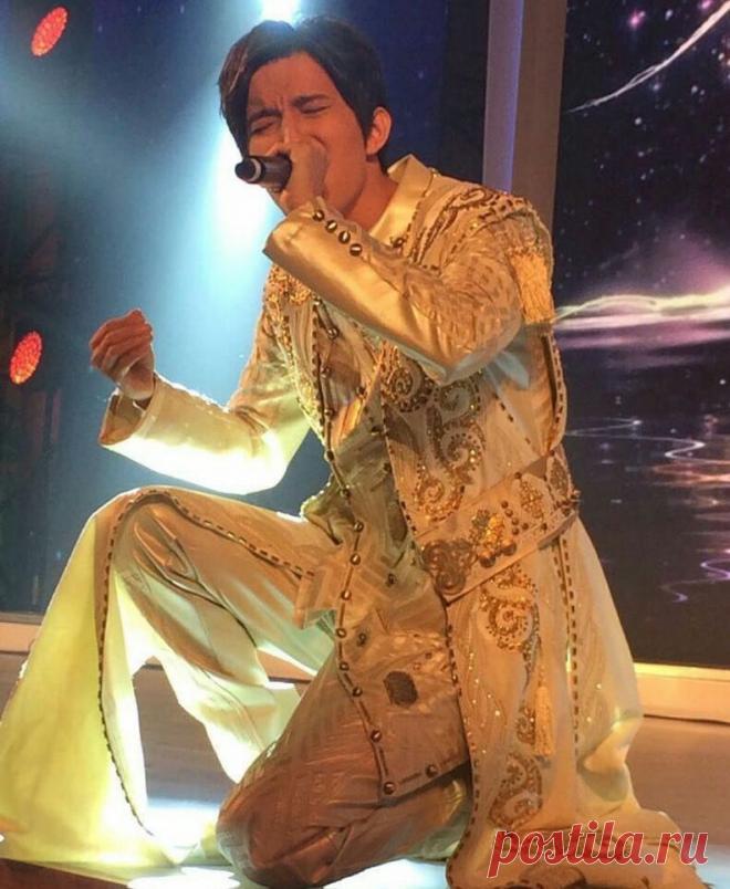 Димаш Кудайбергенов в Instagram: «Любовь с первого взгляда..❤❤❤..Принц в сказках сейчас не актуальна..Вот он Принц настоящий..👑👑👑 И в жизни , и в музыке , и в мечтах…» 392 отметок «Нравится», 7 комментариев — Димаш Кудайбергенов (@kudaibergenov_dimash_fc_kg) в Instagram: «Любовь с первого взгляда..❤❤❤..Принц в сказках сейчас не актуальна..Вот он Принц настоящий..👑👑👑 И в…»