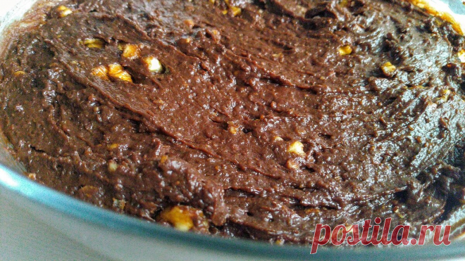 В мою молодость мы делали из "Малютки" вкусные конфеты"Трюфели". 0,5 стакана молока, 2 стакана сахара это варим до растворения сахара и добавляем 1 стол. ложку сливочного масла, 2 стакана "малютки" детской смеси и 3 столовых ложки обычного какао, можно если есть измельченные орехи. Остынет и скатать как трюфели. Сверху обсыпать сахарной пудрой смешанной с какао. А мы ещё выдавливали из кулинарного мешка, получалось красиво.