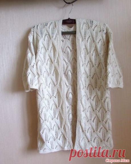 . Летний ажурный жакет из хлопка Летний ажурный жакет из хлопка связан спицами. Пряжа ЛОТОС. Жакетик связала невестке, модель выбрала она. Жакетик будет очень кстати в прохладные летние вечера) Описание схема узора