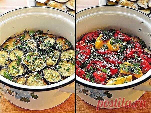 Закуска из маринованных баклажанов и перцев-гриль.

Чумовая закуска! Любители баклажан и остренького - оценят! Отлично готовить для гостей, т.к. плюсы - делается заранее, и...с водочкой..ммм...как идёт...))) А ещё к мясу хорошо, курице, пюрешке, к рису, да просто с лепёшечкой...а ароматище какой, когда холодильник открывается..сразу аппетит разыгрывается!))
Готовьте, пока сезон овощей не закончился! Да, и в холодильнике простоит достаточно долго, одну-две недели - это точн...