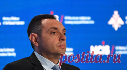 В Сербии осудили отказ от приглашения России на годовщину освобождения Освенцима. Вице-премьер Сербии Александр Вулин назвал оскорблением памяти жертв холокоста отказ от приглашения России на мероприятия по случаю годовщины освобождения концлагеря Освенцима. Читать далее