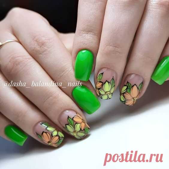 Маникюр с цветами