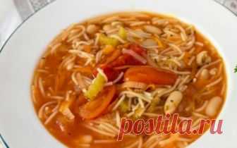 Аппетитный овощной суп с макаронами и фасолью