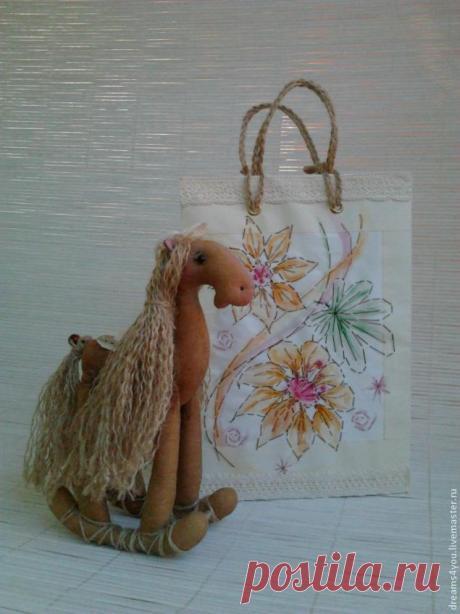 Декорирование бумажной упаковки вышивкой и акварелью - Ярмарка Мастеров - ручная работа, handmade