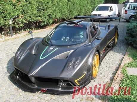Pagani Zonda R