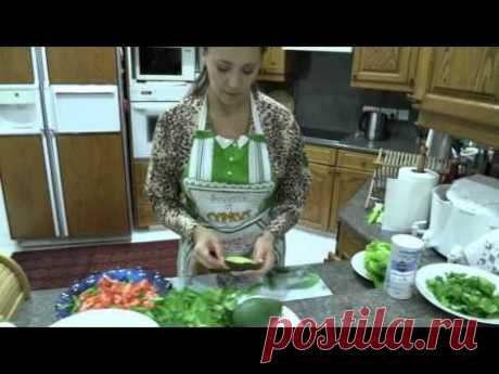 Рецепт легкого сыроедческого салата