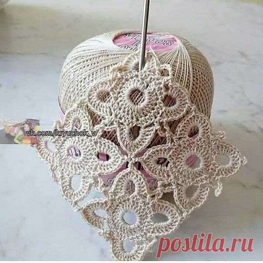 Простые квадратные мотивы со схемами.