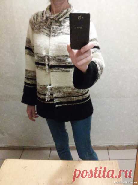 Уютный кардиган из букле | Вязание спицами. Работы пользователей Добрый день! Пишу с благодарностью и результатом моего вязания.&nbsp;Мне подарили ниточки букле, за что я искренне благодарю. Эти ниточки такие мягкие и нежные, как микрофибра, и я хотела связать из них какой-нибудь уютный кардиган. Но нитей было понемногу 3-х цветов, и я мозг сломала,...