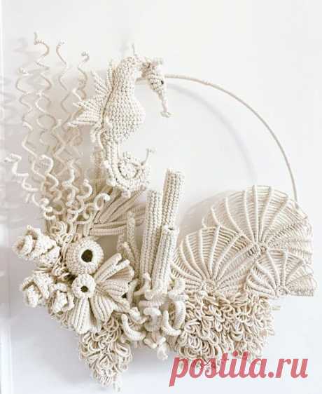 Pin page