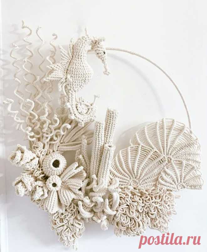 Pin page