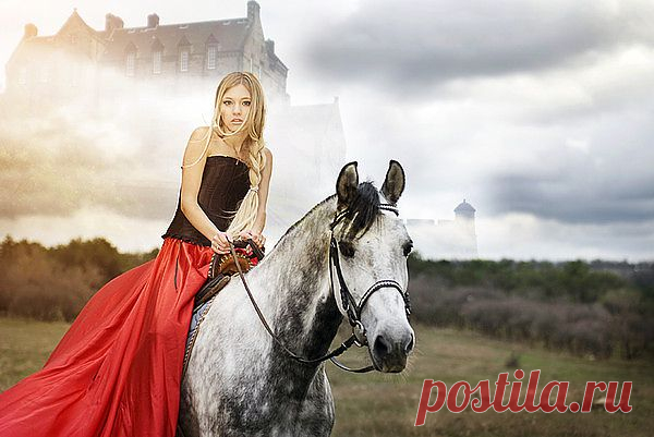 ВСАДНИЦА В КРАСНОМ