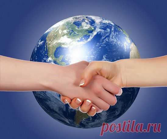 Говорят, что время меняет все вещи, но на самом деле это вы должны менять их.

— Энди Уорхол