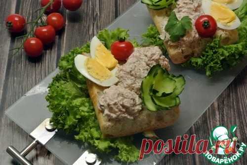 Бутерброды из чиабатты с тунцовым паштетом.
