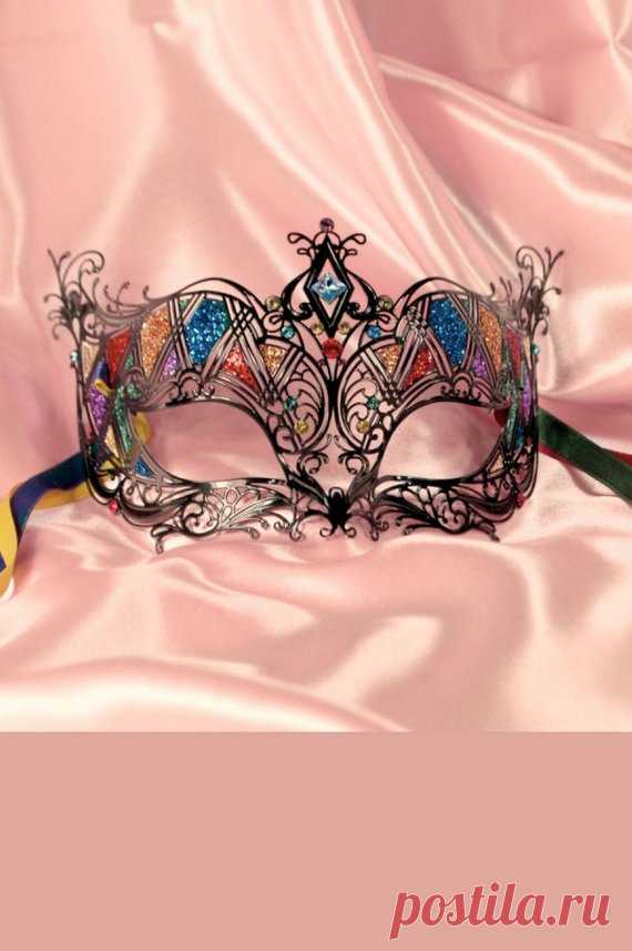 Venetian Mask Sybaris
