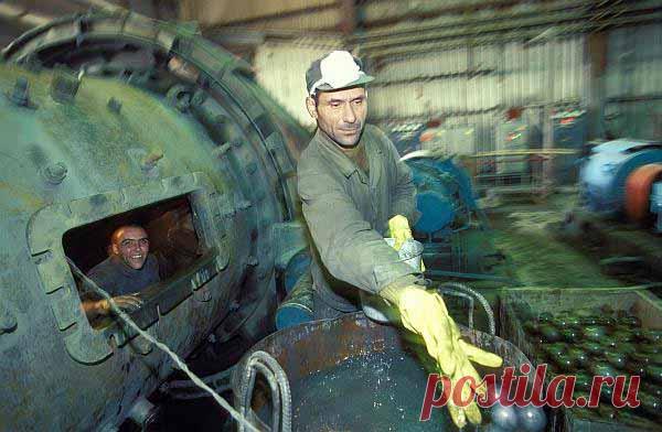 фото фабрика в п.кропоткина в бодайбо: 4 тыс изображений найдено в Яндекс.Картинках