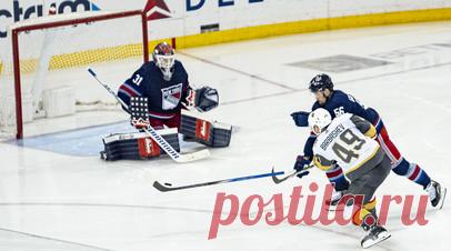 Ассистентский хет-трик Барбашёва помог «Вегасу» обыграть «Рейнджерс» в НХЛ. «Вегас Голден Найтс» одержал победу над «Нью-Йорк Рейнджерс» в матче регулярного чемпионата Национальной хоккейной лиги (НХЛ). Читать далее