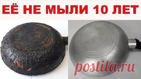 Отчистить нагар поможет вот такое средство: 
- 1/2 чашки соды 
- 1 чайная ложка жидкости для мытья посуды 
- 2 столовые ложки перекиси водорода 
Смешивать до тех пор, пока не станет похоже на взбитые сливки (при необходимости долить еще перекиси), нанести на грязную поверхность и оставить минут на 10. Должно помочь!
Как быстро и просто очистить духовку от нагара
Материалы и ингредиенты: 
- ¼ ст. жидкости для мытья посуды
- ½ ст. пищевой соды
- ¼ ст. перекиси водорода
- цедра лимона
- 1 ст. л.