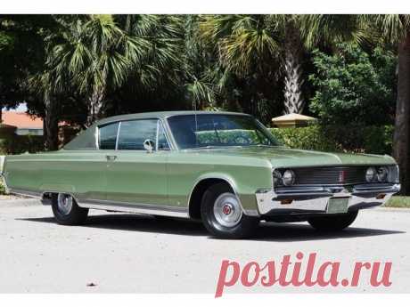 1967 Chrysler Newport 2-Door Hardtop