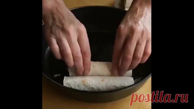 Сосиски в тесте, блинчики с сосисками - называйте как хотите, но это очень вкусно, и тем более быстро