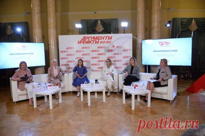 Помочь новым соотечественникам. «АиФ» открывает проект «Обыкновенные герои». В российском медиа-пространстве появился проект «Обыкновенные герои». Он создан издательским домом «Аргументы и факты» для защиты и помощи переселенцам из ДНР, ЛНР и Украины.