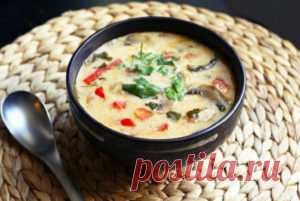 Рецепт из колоритной Азии - 
Том Кха - суп, покоривший миллионы сердец! 
Ингредиенты - ассорти из морепродуктов, кокосовое молоко, куриное филе, куриный бульон, помидоры, шампиньоны, паста том кха, лемонграсс, имбирь, лист лайма.