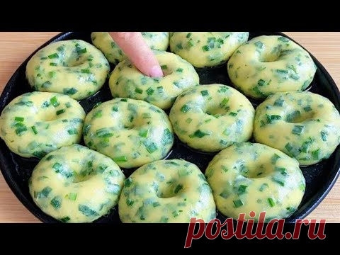 НОВИНКА!Съела бы хоть в 2 часа ночи! Бесподобное блюдо!!!(ЛУКОВЫЙ ЛЕПЁШКИ НА СКОВОРОДКЕ.)