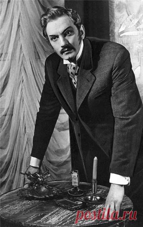Гунар Цилинский, 23 мая, 1931
 • 25 июля 1992