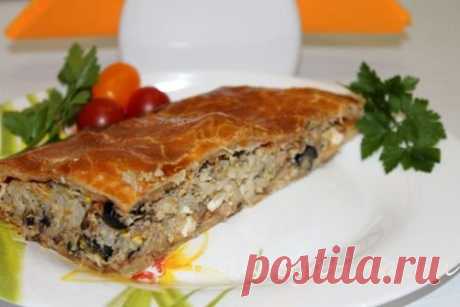 Рыбный пирог с рисом и сардинеллой по-итальянски Рыбный пирог с рисом и консервированной сардинеллой достаточно сытный для того, чтобы накормить большую компанию друзей и простой, чтобы быстро его приготовить