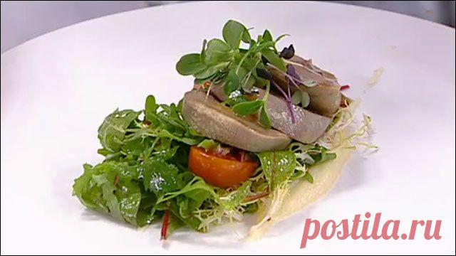 Теплый  с говяжьим языком и пюре из пастернака - Рецепты - Первый канал