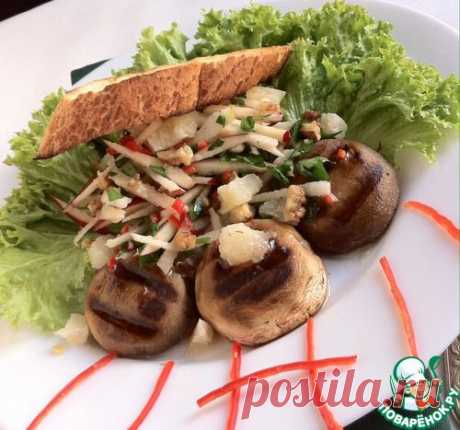 Салат с яблоком, грибами и пармезаном - кулинарный рецепт