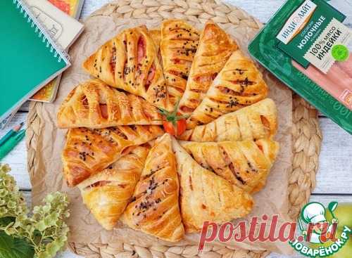 Закрытые мини-пиццы с сосисками – кулинарный рецепт