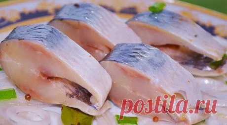 Лучшие кулинарные рецепты: Селедочка домашнего посола