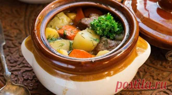 Рагу из свинины с картофелем в горшках — Sloosh – кулинарные рецепты