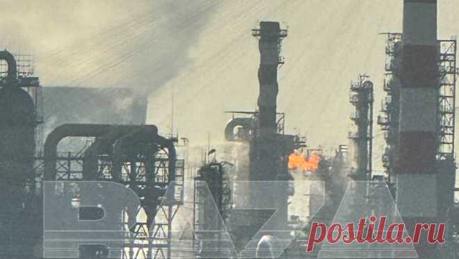 Собянин заявил о повреждении техпомещения МНПЗ из-за падения сбитого дрона. Отдельно стоящее техническое помещение на территории Московского нефтеперерабатывающего завода (МНПЗ) получило повреждения в результате падения сбитого украинского дрона. Об этом в своем Telegram-канале написал мэр российской столицы ...