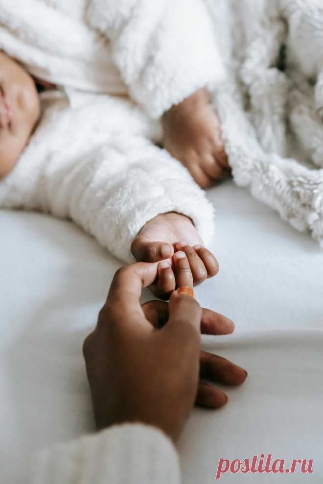 Alles Unbekannte und Neue wirkt zunächst beängstigend und ist daher von verschiedenen Vermutungen, beängstigenden „verlässlichen Fakten“ und Spekulationen umgeben. Mit der Gewöhnung der Gesellschaft an das neue Phänomen verschwinden die Horrorgeschichten und Mythen werden entlarvt. Dies geschah beispielsweise bei der Leihmutterschaft. Unter dem Link trennen wir Fakten von Spekulationen.