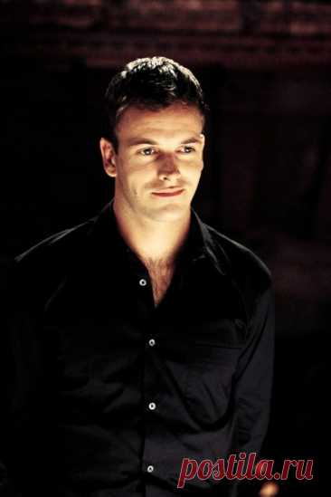 Джонни Ли Миллер, 15 ноября, 1972